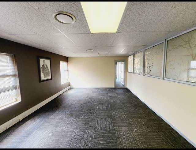 353M² OFFICE TO LET IN NORTH RIDING